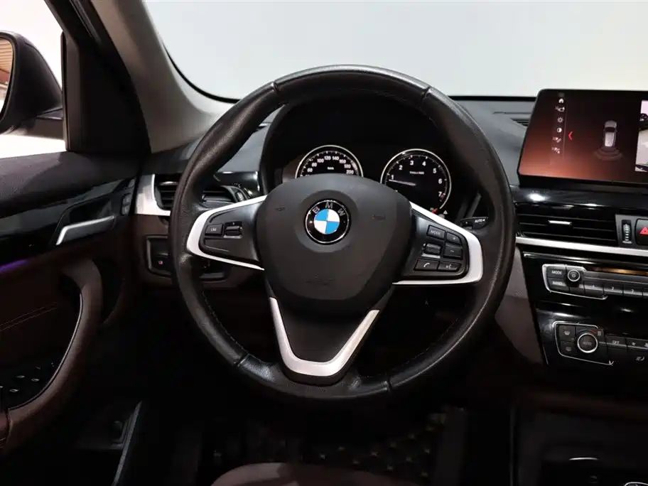 BMW BMW X1 2020 sDrive25Li Leading Edition 2020 - thumbnail 13