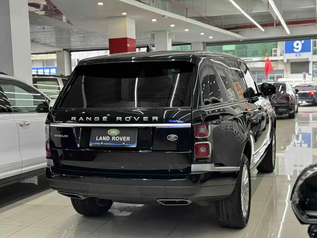 Land Rover Range Rover 2021 3.0 L6 Heritage Edition 2021 - thumbnail 5