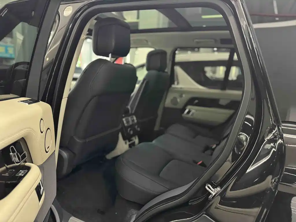 Land Rover Range Rover 2021 3.0 L6 Heritage Edition 2021 - thumbnail 11