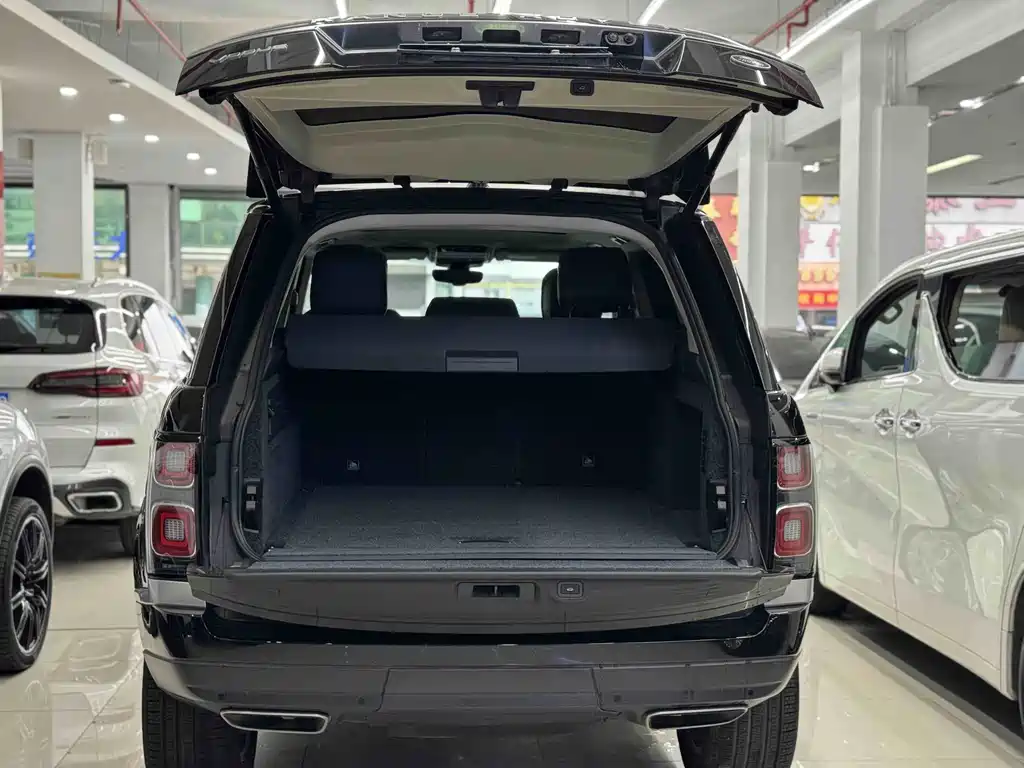 Land Rover Range Rover 2021 3.0 L6 Heritage Edition 2021 - thumbnail 17