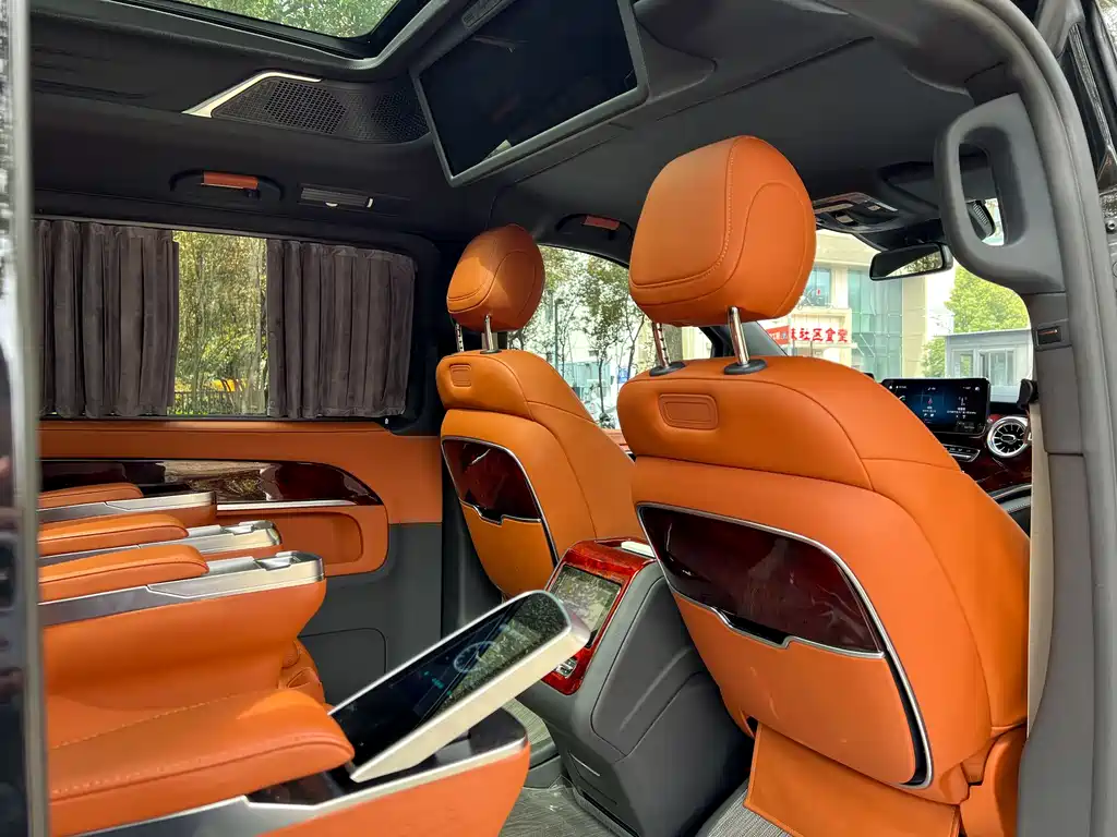 Mercedes-Benz Mercedes-Benz V-Class 2022 V 260 L Long Wheelbase Luxury Edition 2024 - thumbnail 18