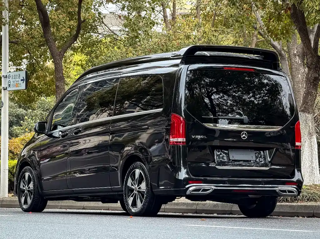 Mercedes-Benz Mercedes-Benz V-Class 2022 V 260 L Long Wheelbase Luxury Edition 2024 - thumbnail 26