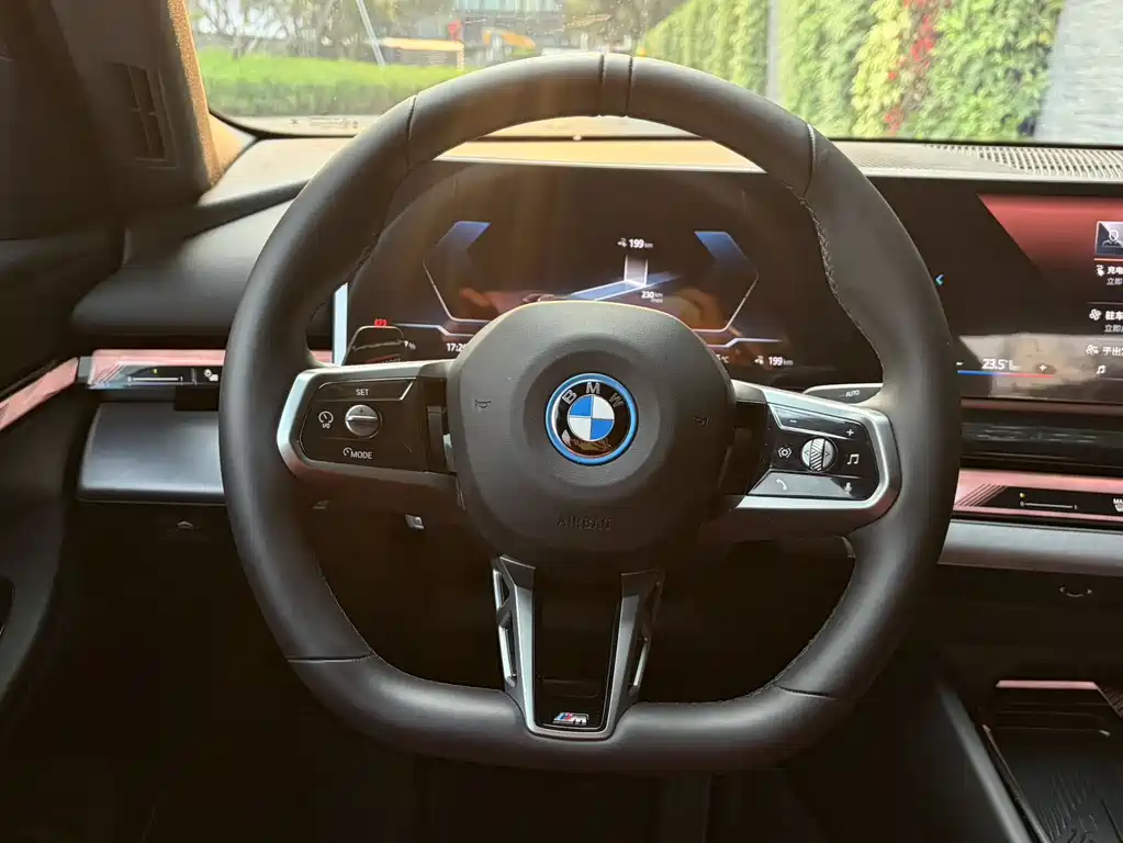 BMW BMW i5 2025 eDrive 35L M Sport Package 2026 - thumbnail 13