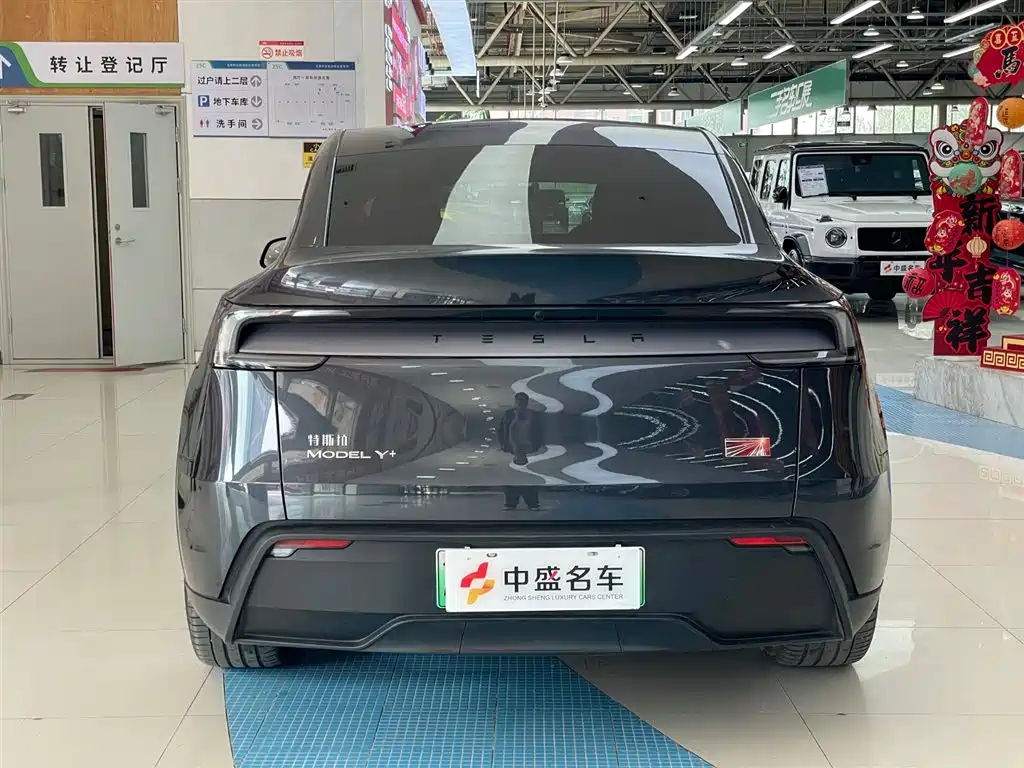 Tesla Model Y 2025 Long Range AWD First Edition 2025 - thumbnail 6