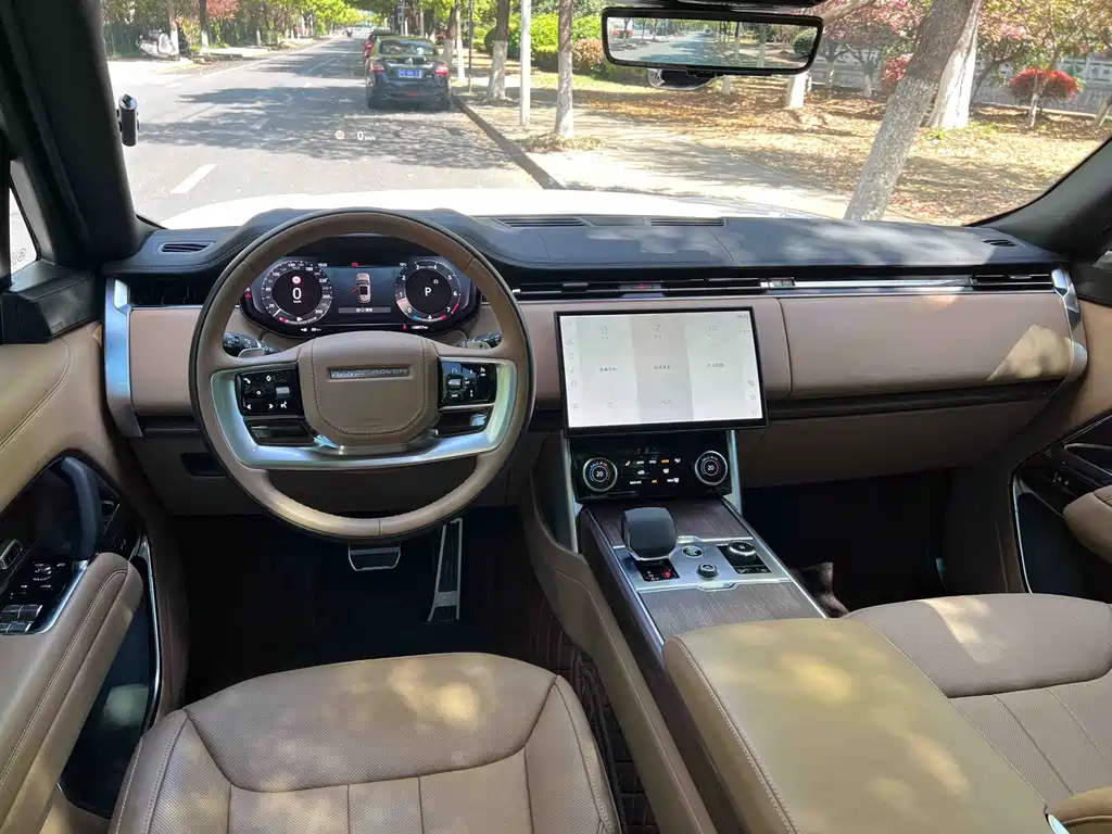 Land Rover Range Rover 2023 3.0 L6 400PS Autobiography Long Wheelbase 2023 - thumbnail 14