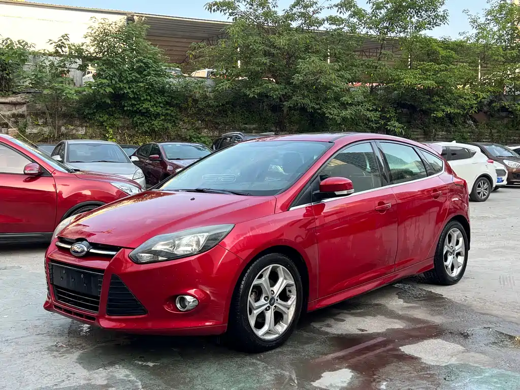 Ford Ford Focus 2012 Hatchback 2.0L Automatic Luxury Sport Edition 2014