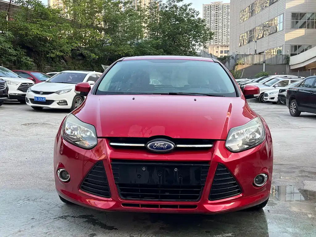 Ford Ford Focus 2012 Hatchback 2.0L Automatic Luxury Sport Edition 2014 - thumbnail 3