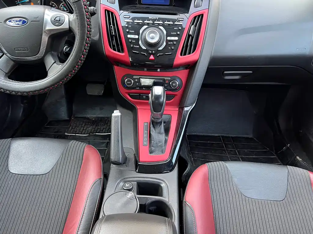 Ford Ford Focus 2012 Hatchback 2.0L Automatic Luxury Sport Edition 2014 - thumbnail 10
