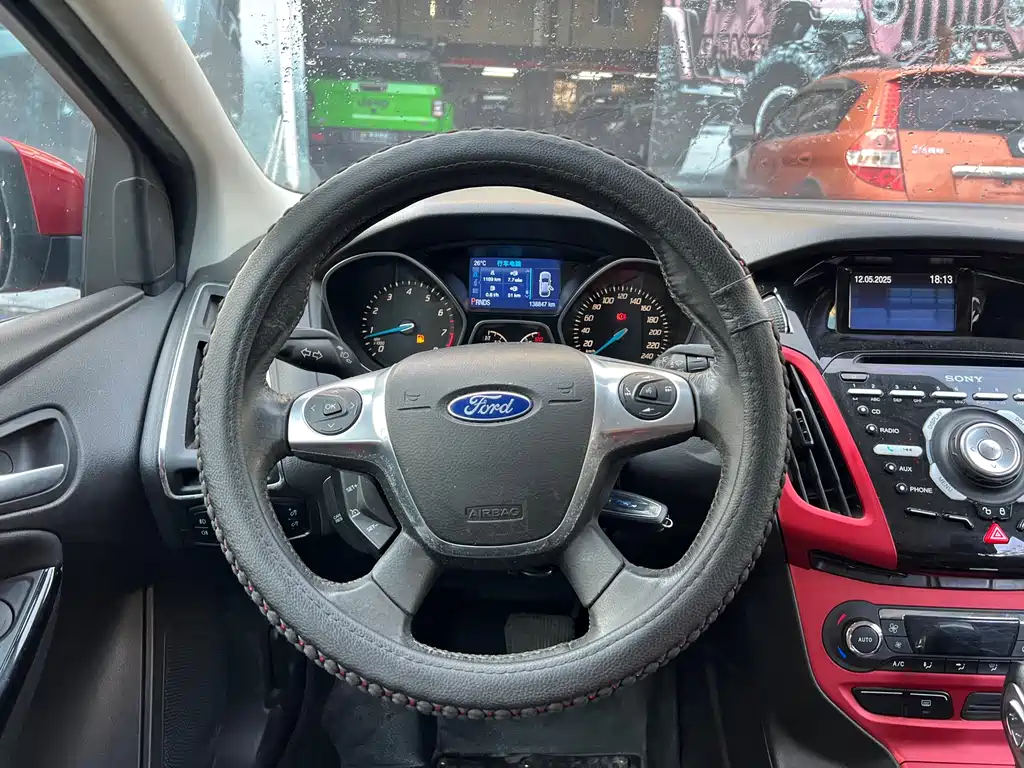 Ford Ford Focus 2012 Hatchback 2.0L Automatic Luxury Sport Edition 2014 - thumbnail 11