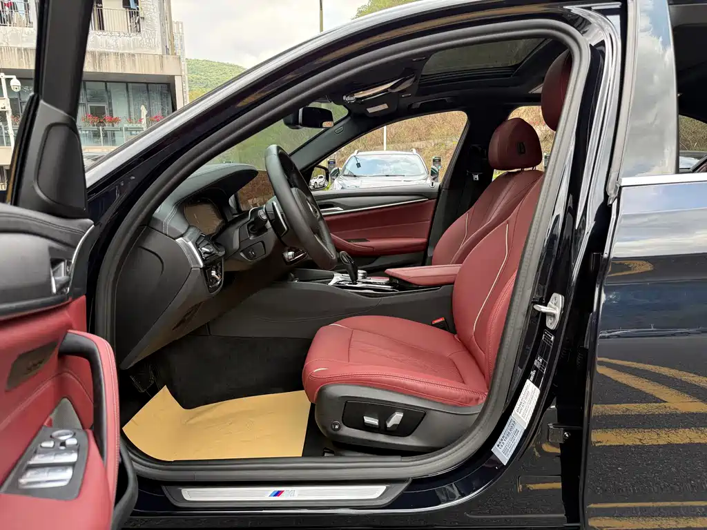 BMW BMW 5 Series 2022 Model Year Facelift 530Li Leading Type M Sport Package 2022 - thumbnail 5