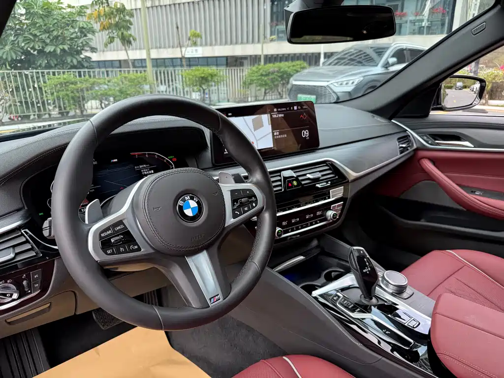 BMW BMW 5 Series 2022 Model Year Facelift 530Li Leading Type M Sport Package 2022 - thumbnail 6