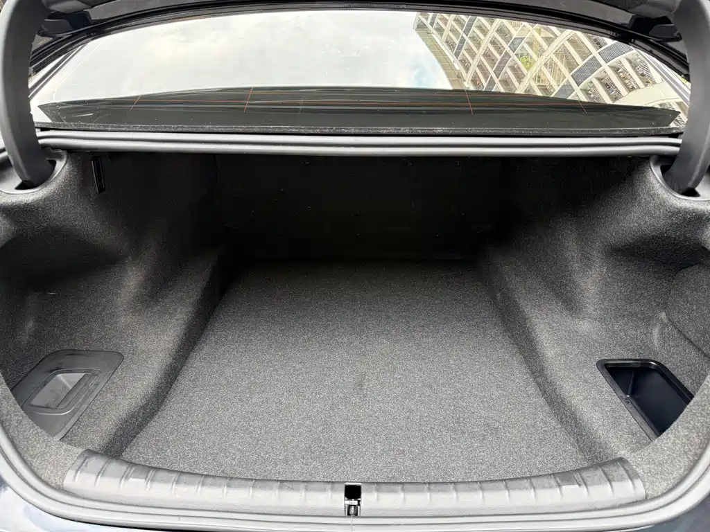 BMW BMW 5 Series 2022 Model Year Facelift 530Li Leading Type M Sport Package 2022 - thumbnail 21