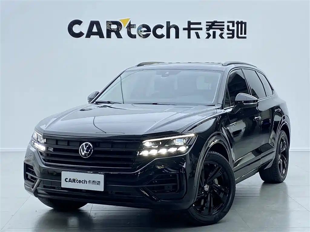 Volkswagen Volkswagen Touareg 2022 3.0TSI R-Line Black Sport Package 2023 - thumbnail 2