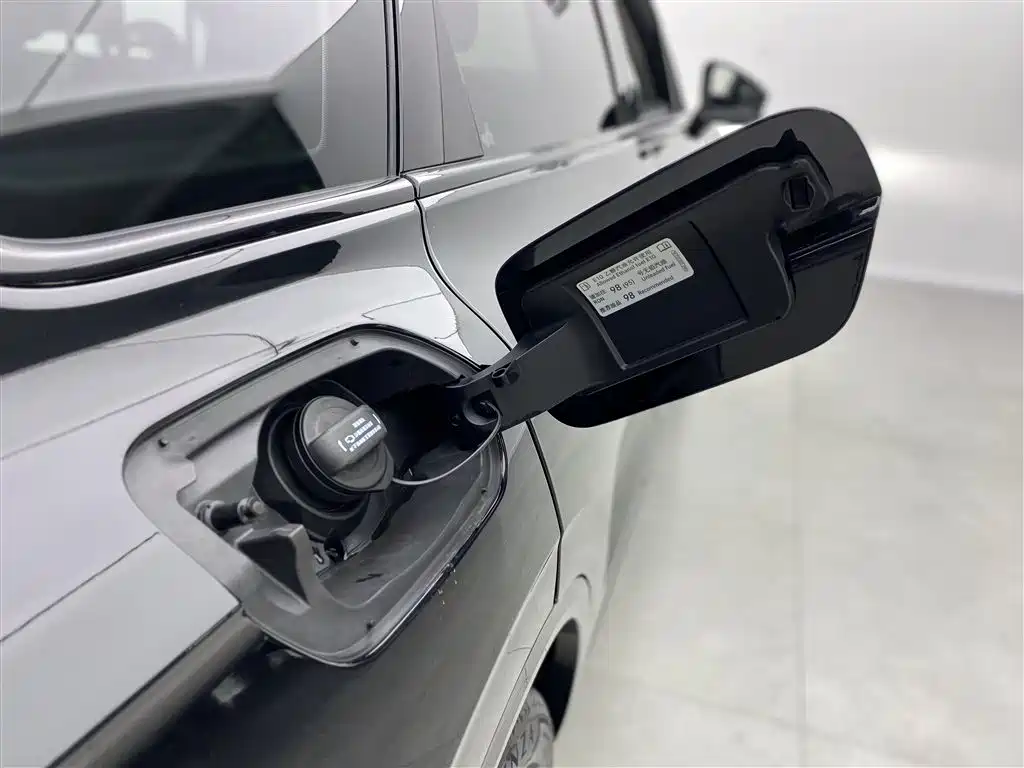 Volkswagen Volkswagen Touareg 2022 3.0TSI R-Line Black Sport Package 2023 - thumbnail 30