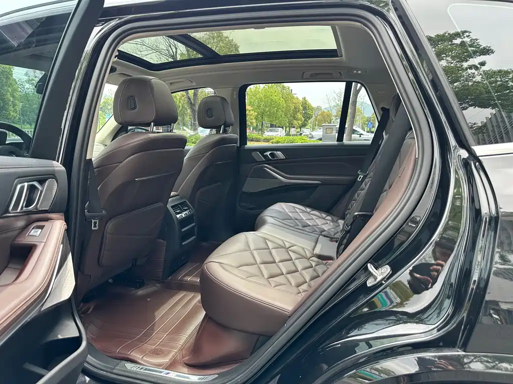 BMW BMW X5 xDrive 30Li M Sport Package Premium 2022 Model Year 2022 - thumbnail 10