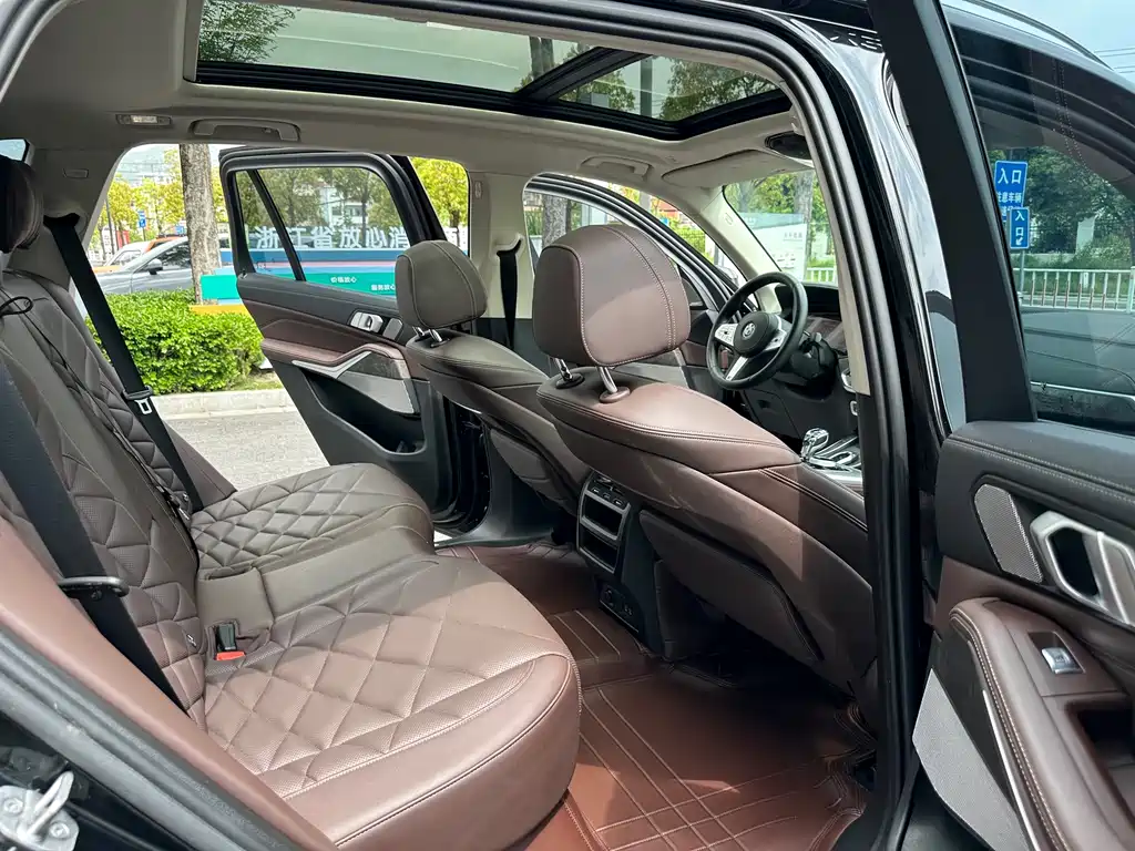 BMW BMW X5 xDrive 30Li M Sport Package Premium 2022 Model Year 2022 - thumbnail 13
