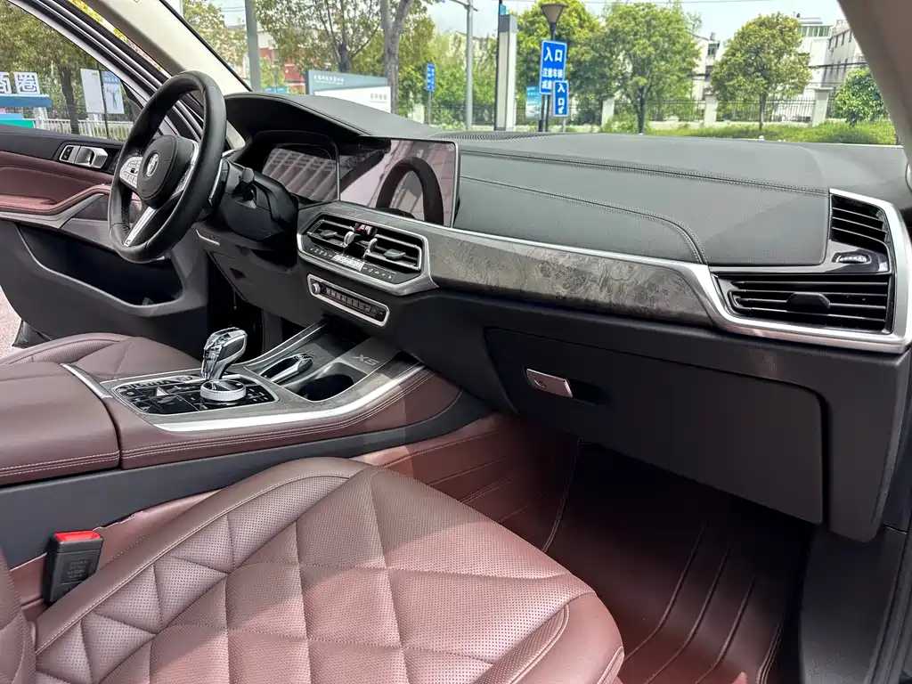 BMW BMW X5 xDrive 30Li M Sport Package Premium 2022 Model Year 2022 - thumbnail 14