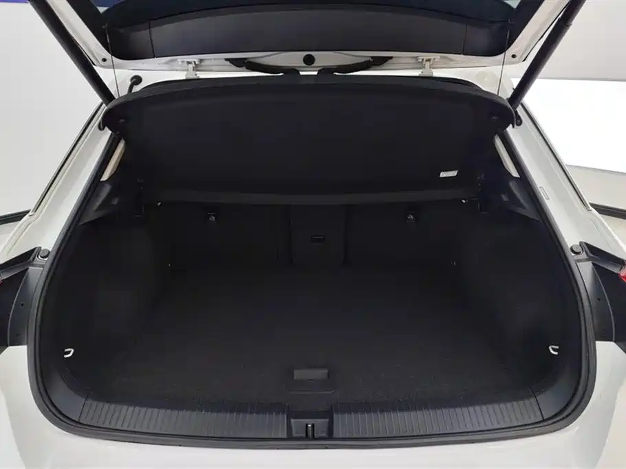Volkswagen T-Roc 2021 280TSI DSG 2WD Comfort Connect Edition 2022 - thumbnail 4