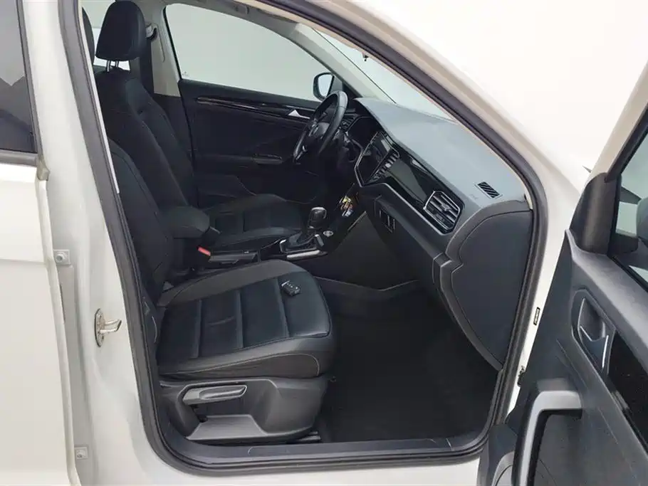 Volkswagen T-Roc 2021 280TSI DSG 2WD Comfort Connect Edition 2022 - thumbnail 8