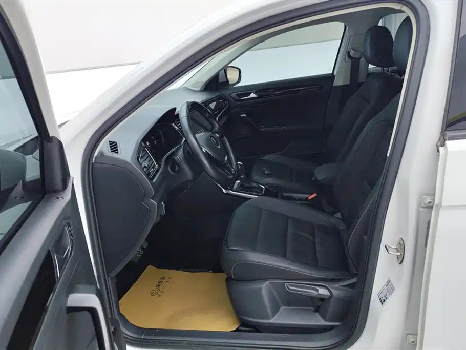Volkswagen T-Roc 2021 280TSI DSG 2WD Comfort Connect Edition 2022 - thumbnail 9