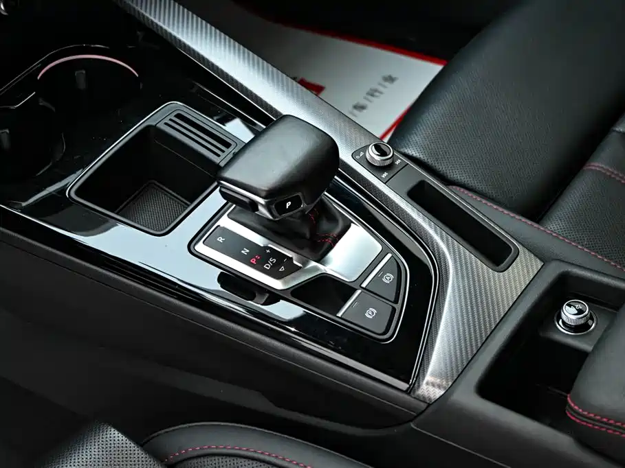 Audi Audi A4L 2022 40 TFSI quattro RS Sport Package 2023 - thumbnail 17