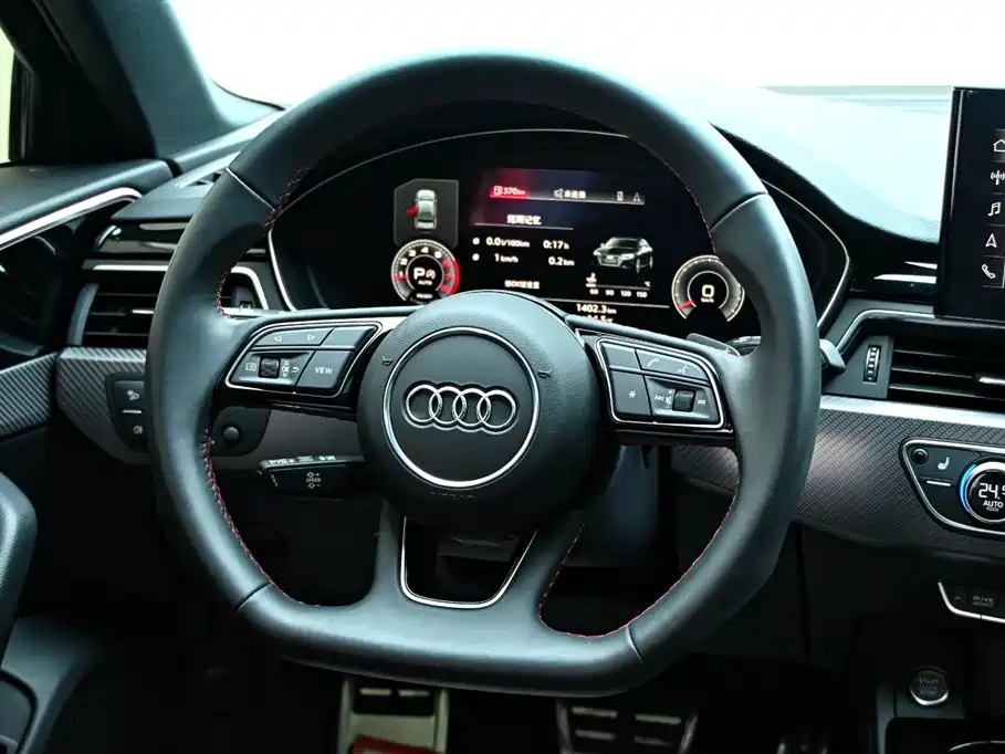 Audi Audi A4L 2022 40 TFSI quattro RS Sport Package 2023 - thumbnail 18