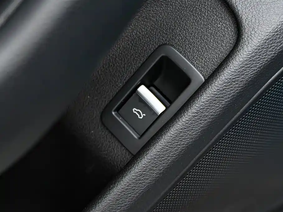 Audi Audi A4L 2022 40 TFSI quattro RS Sport Package 2023 - thumbnail 23