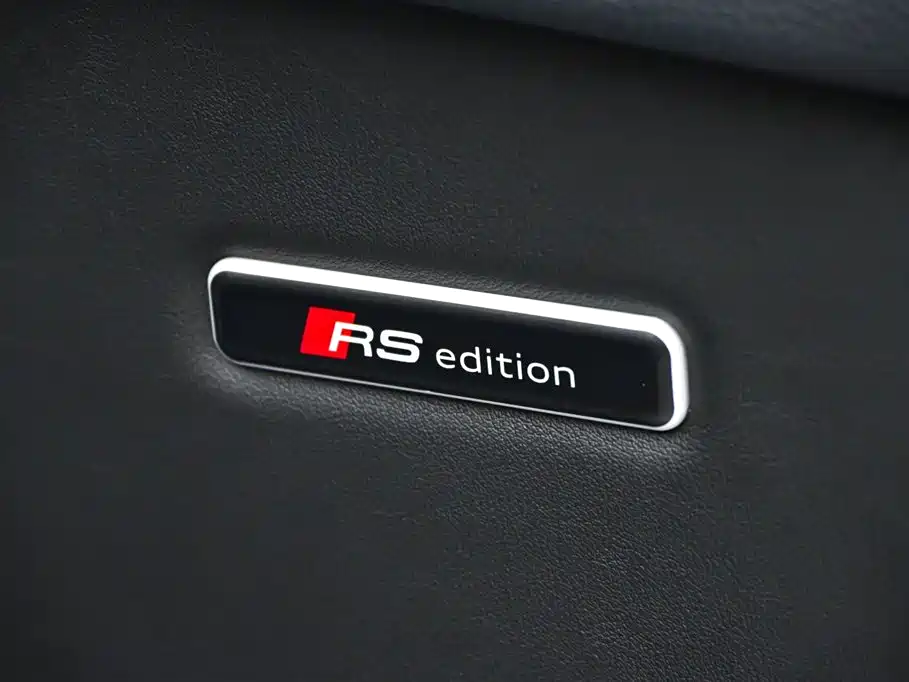 Audi Audi A4L 2022 40 TFSI quattro RS Sport Package 2023 - thumbnail 27
