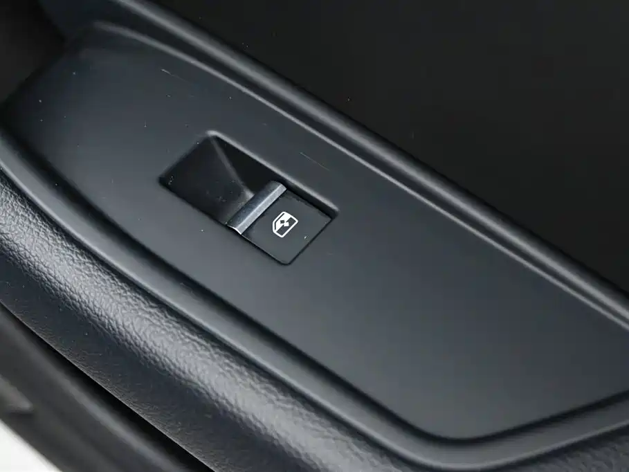 Audi Audi A4L 2022 40 TFSI quattro RS Sport Package 2023 - thumbnail 29