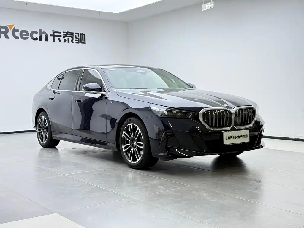 BMW BMW 5 Series 2025 530Li Leading Model M Sport Package 2025 - thumbnail 6