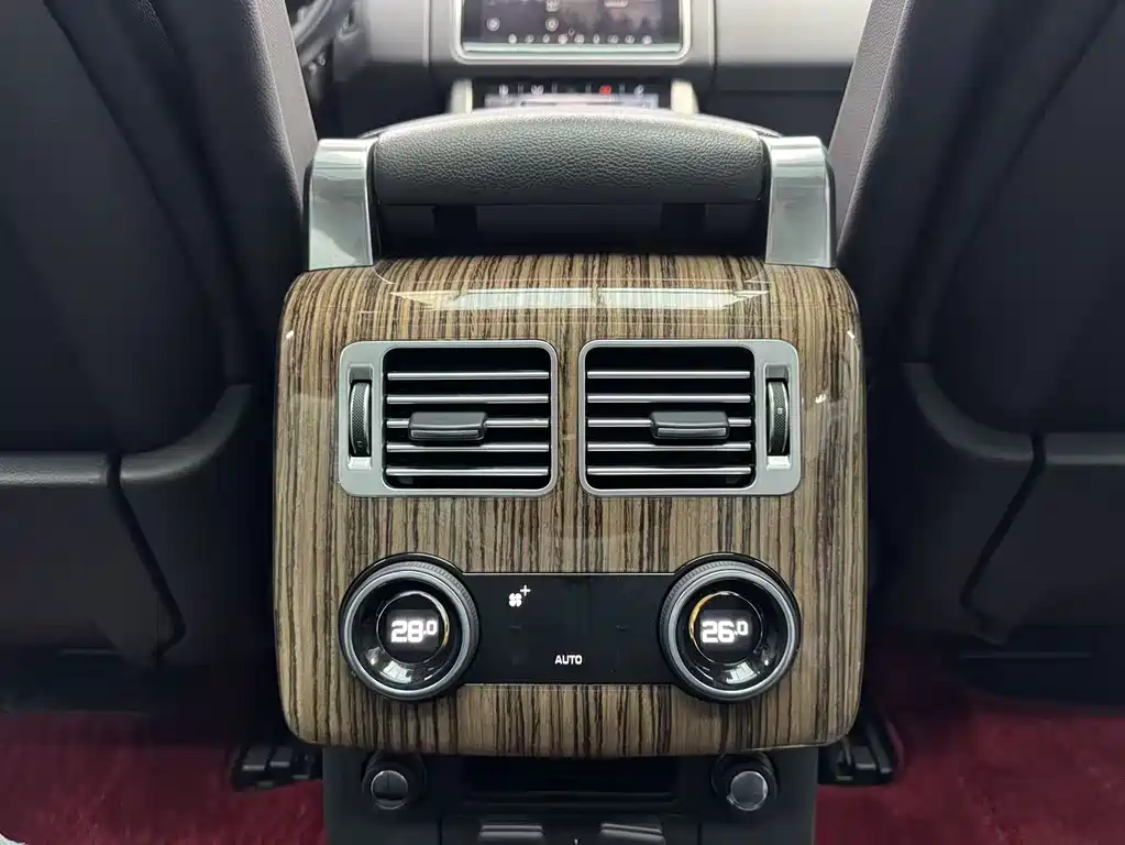 Land Rover Range Rover 2018 3.0 SC V6 Vogue Heritage Edition 2018 - thumbnail 16