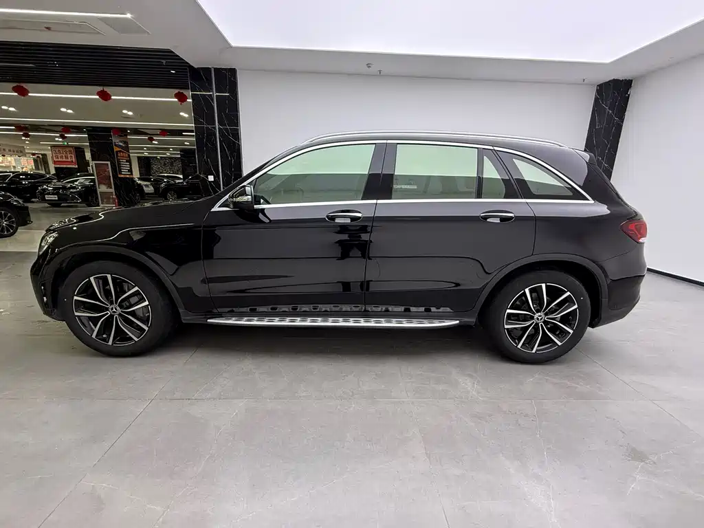Mercedes-Benz Mercedes-Benz GLC 2020 GLC 300 L 4MATIC Sport Edition 2020 - thumbnail 5