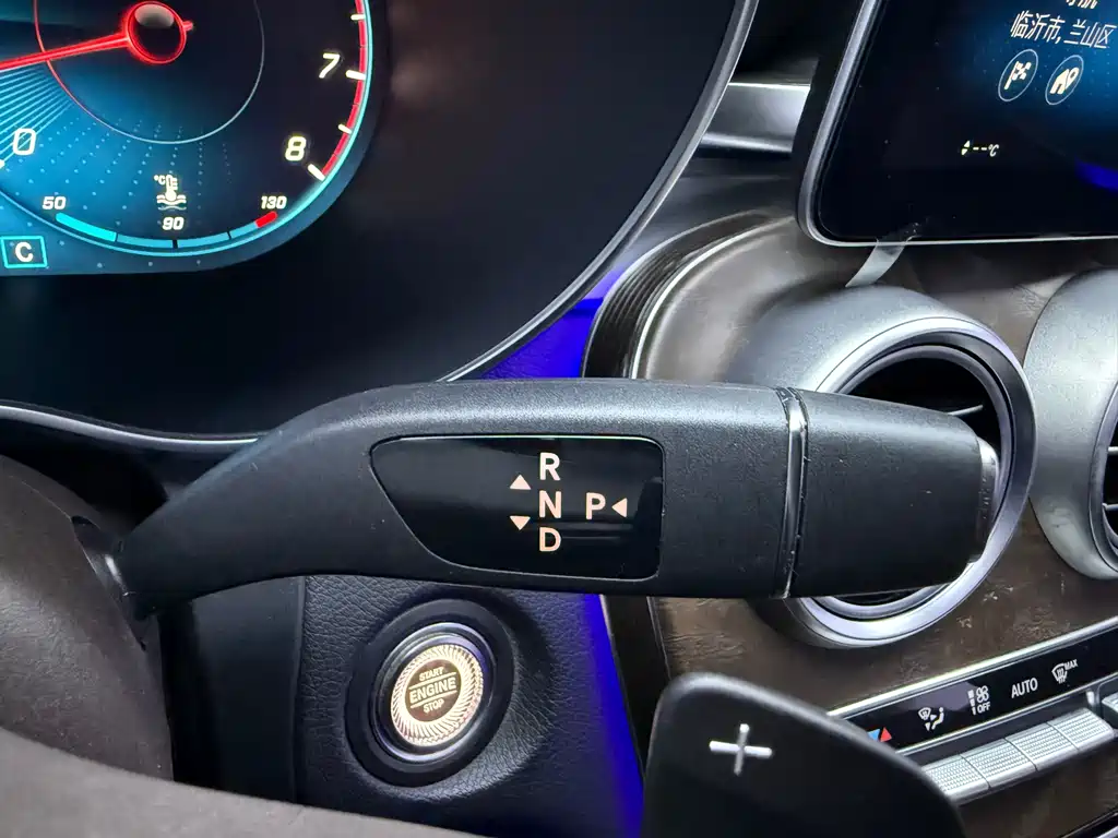 Mercedes-Benz Mercedes-Benz GLC 2020 GLC 300 L 4MATIC Sport Edition 2020 - thumbnail 10