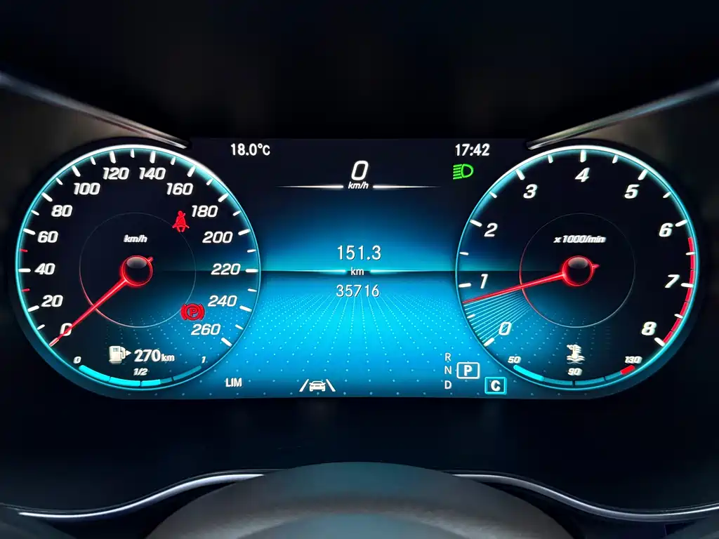 Mercedes-Benz Mercedes-Benz GLC 2020 GLC 300 L 4MATIC Sport Edition 2020 - thumbnail 11
