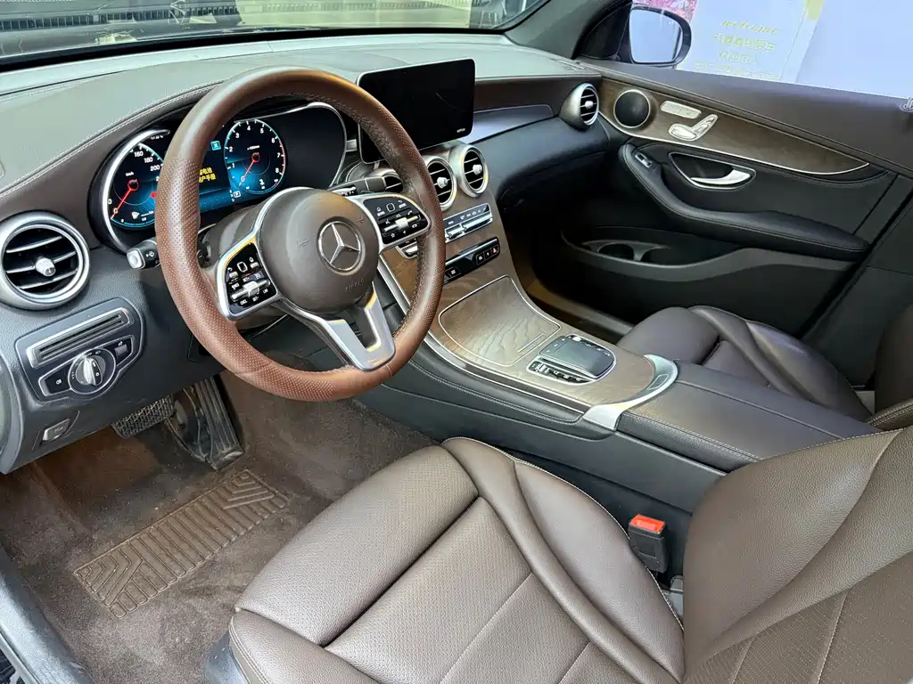 Mercedes-Benz Mercedes-Benz GLC 2020 GLC 300 L 4MATIC Sport Edition 2020 - thumbnail 12