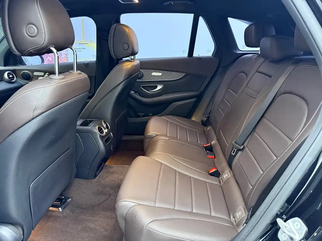 Mercedes-Benz Mercedes-Benz GLC 2020 GLC 300 L 4MATIC Sport Edition 2020 - thumbnail 13