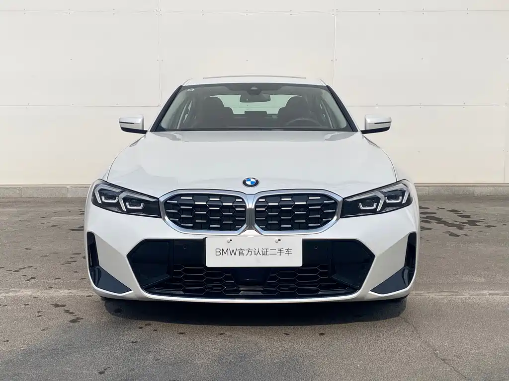 BMW BMW 3 Series 2024 325i M Sport Package 2025 - thumbnail 17