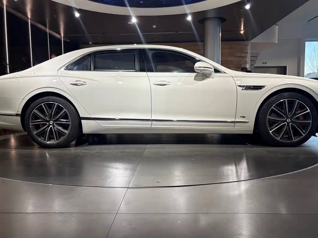 Bentley Bentley Flying Spur 2022 4.0T V8 Standard Edition 2022 - thumbnail 6