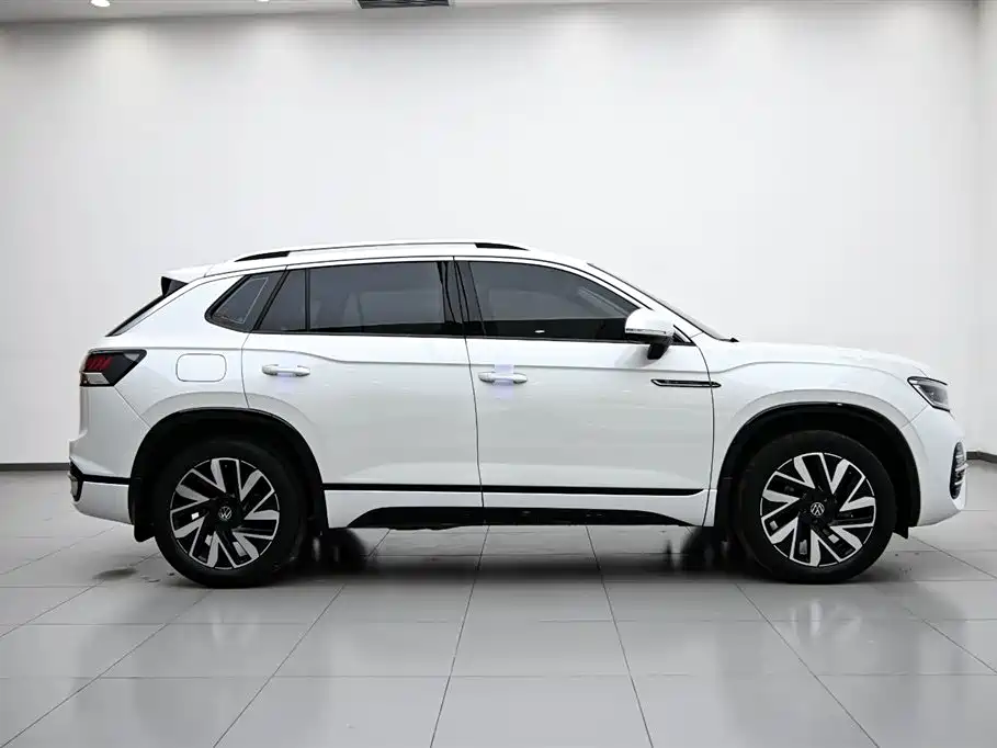 Volkswagen Tayron 2023 330TSI R-Line High Performance Edition 2WD 2023 - thumbnail 6