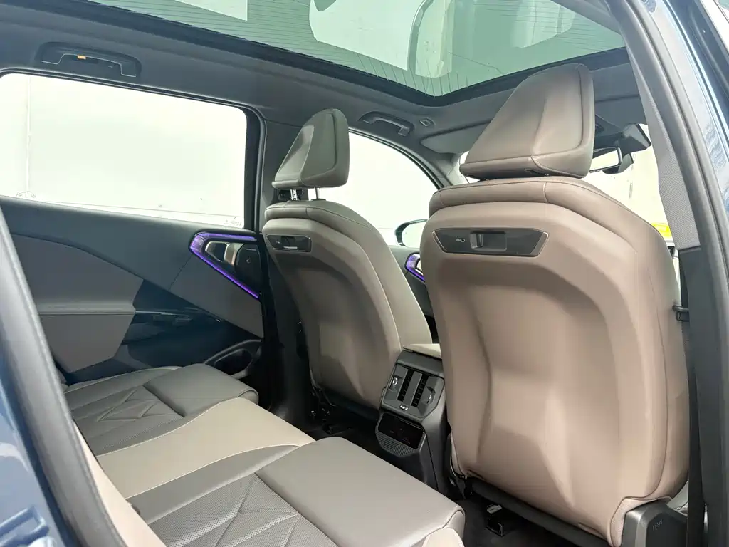 BMW BMW X3 2025 xDrive30L Premium M Sport Package 2025 - thumbnail 7