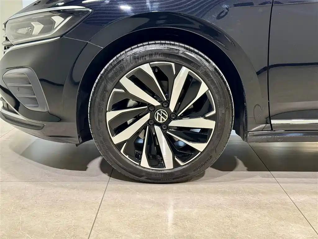 Volkswagen Passat 2025 Model Outstanding 330TSI Elite Edition 2025 - thumbnail 9
