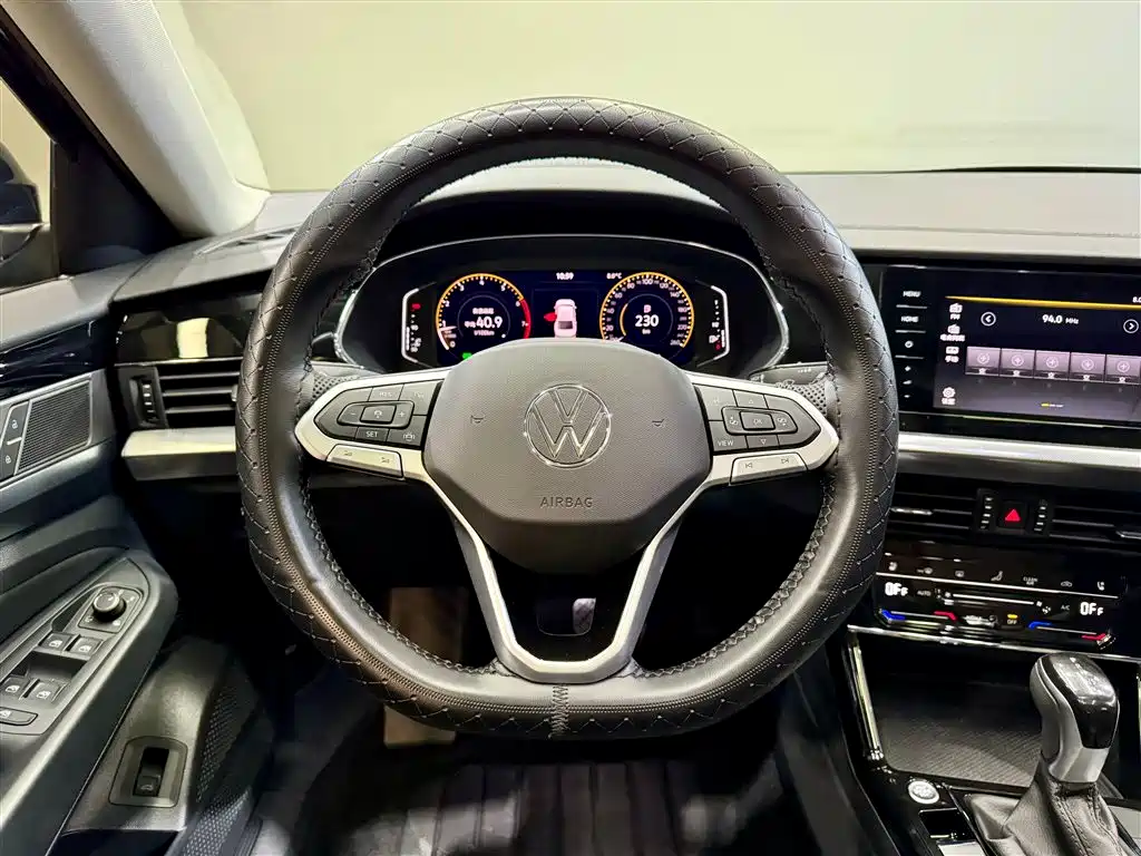 Volkswagen Passat 2025 Model Outstanding 330TSI Elite Edition 2025 - thumbnail 24