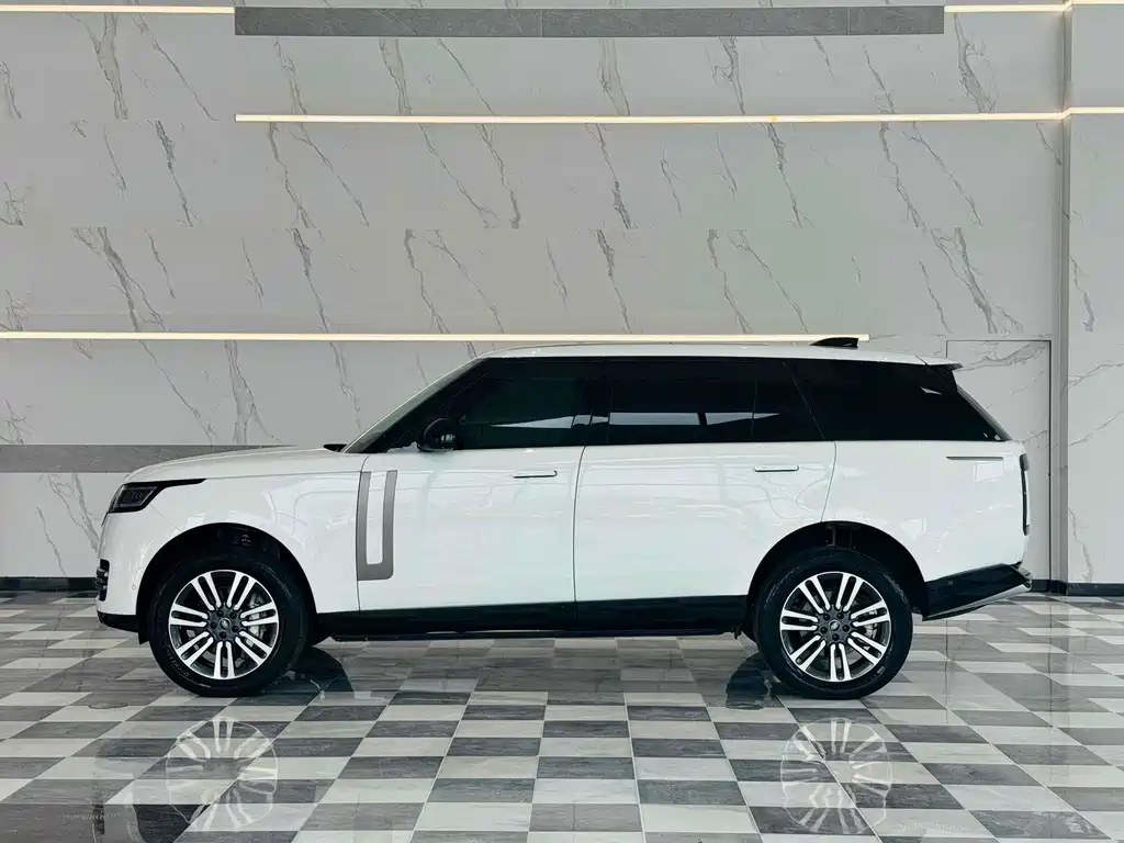 Land Rover Range Rover 2023 3.0 L6 400PS Autobiography Long Wheelbase 2023 - thumbnail 3