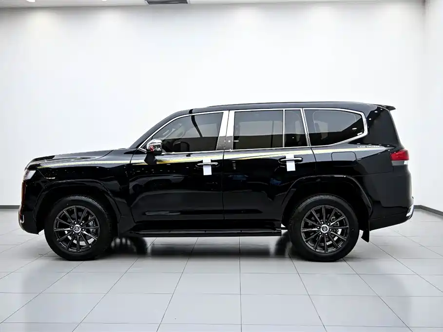 Toyota Land Cruiser (Imported) 2026 Model 3.5T Middle East Version 2026 - thumbnail 5