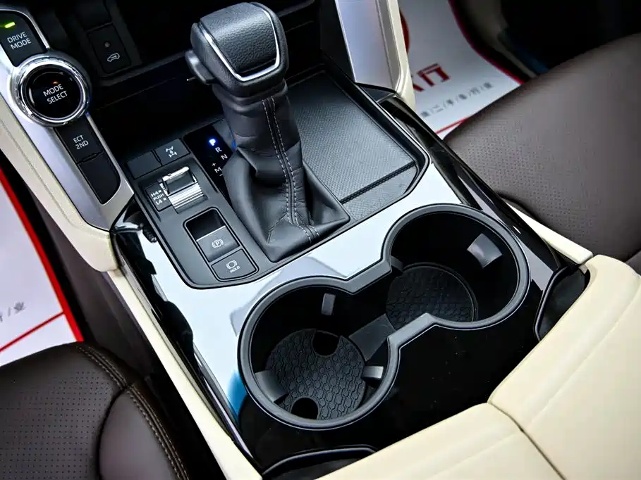 Toyota Land Cruiser (Imported) 2026 Model 3.5T Middle East Version 2026 - thumbnail 18