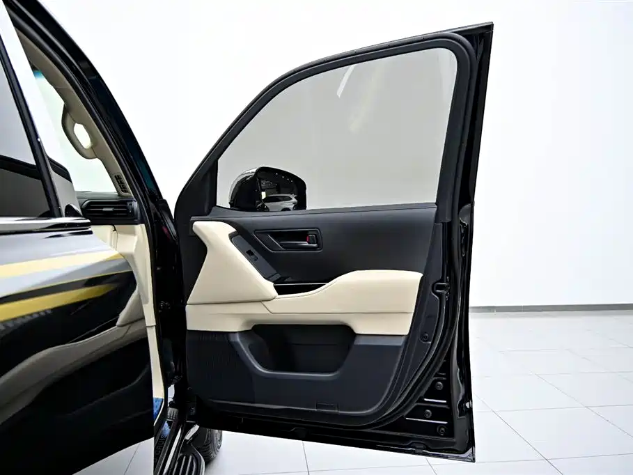 Toyota Land Cruiser (Imported) 2026 Model 3.5T Middle East Version 2026 - thumbnail 21