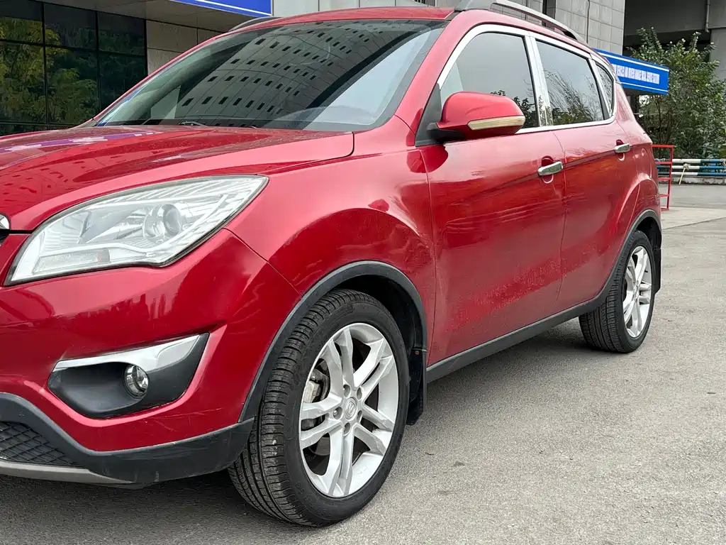 Changan Changan CS35 2014 1.6L Manual Luxury Edition China IV 2014 - thumbnail 2