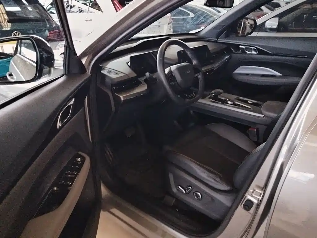 Changan Oushang Changan Oushang Z6 2022 Blue Whale 1.5T DCT Smart Navigation Edition 2022 - thumbnail 4
