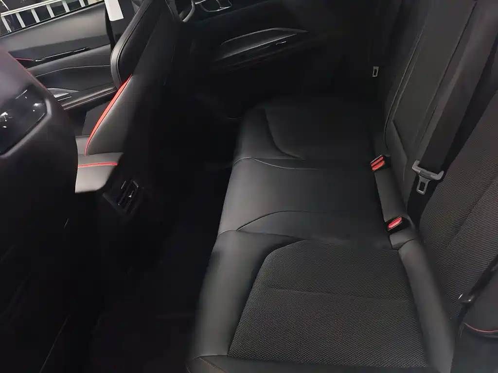 Changan Oushang 长安欧尚Z6 2022款 蓝鲸 1.5T DCT智享型 2023 - thumbnail 5