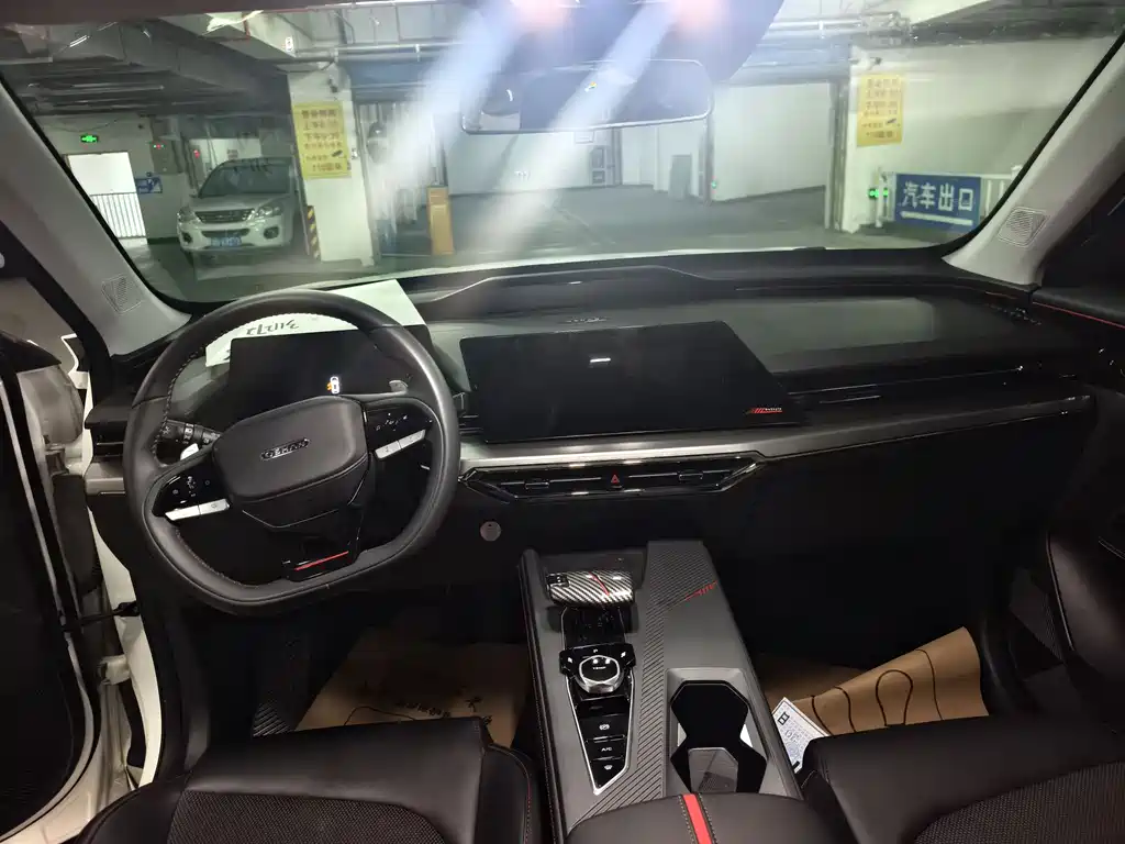 Changan Oushang 长安欧尚Z6 2022款 蓝鲸 1.5T DCT智享型 2023 - thumbnail 6